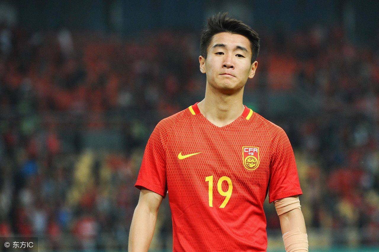 C罗体检身体年龄20岁,赵旭日神回复,踢足球的