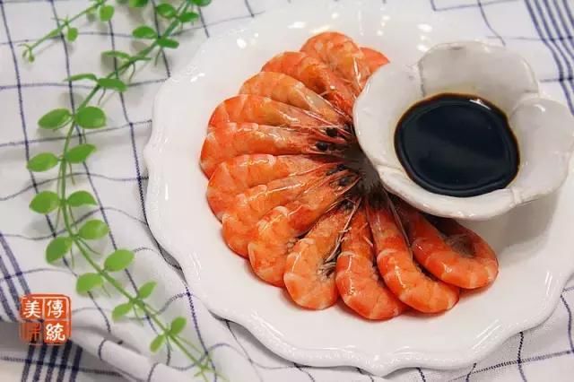 大虾只会水煮吃?教你5种大虾做法,既营养又美