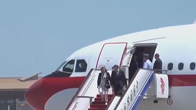 各国元首政府首脑乘机抵京出席一带一路高峰论坛 各国元首政府首脑乘机抵京出席一带一路高峰论坛