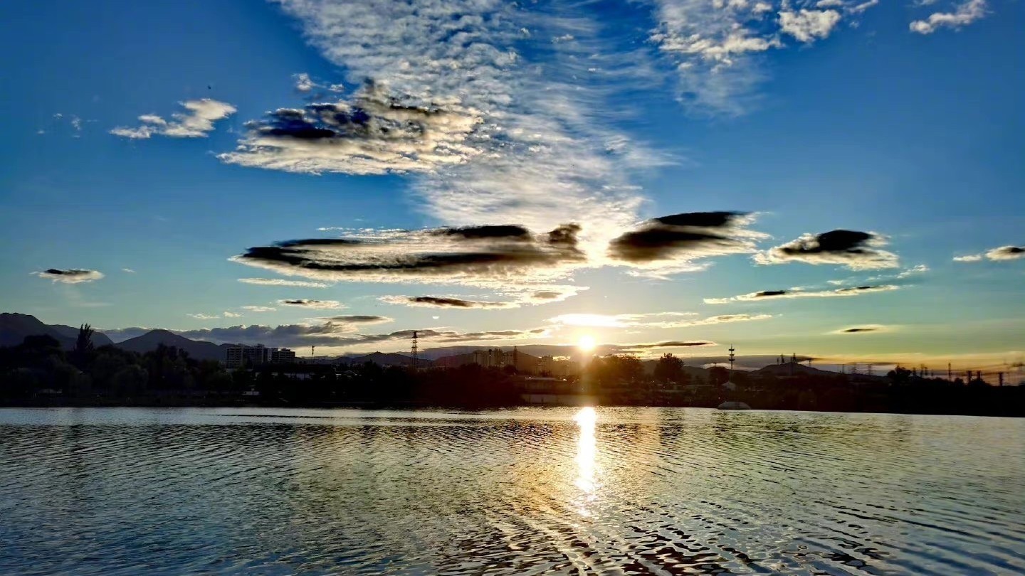 天空放晴 秋意渐浓 北京最美的季节要来了! 天空放晴 秋意渐浓 北京最美的季节要来了!