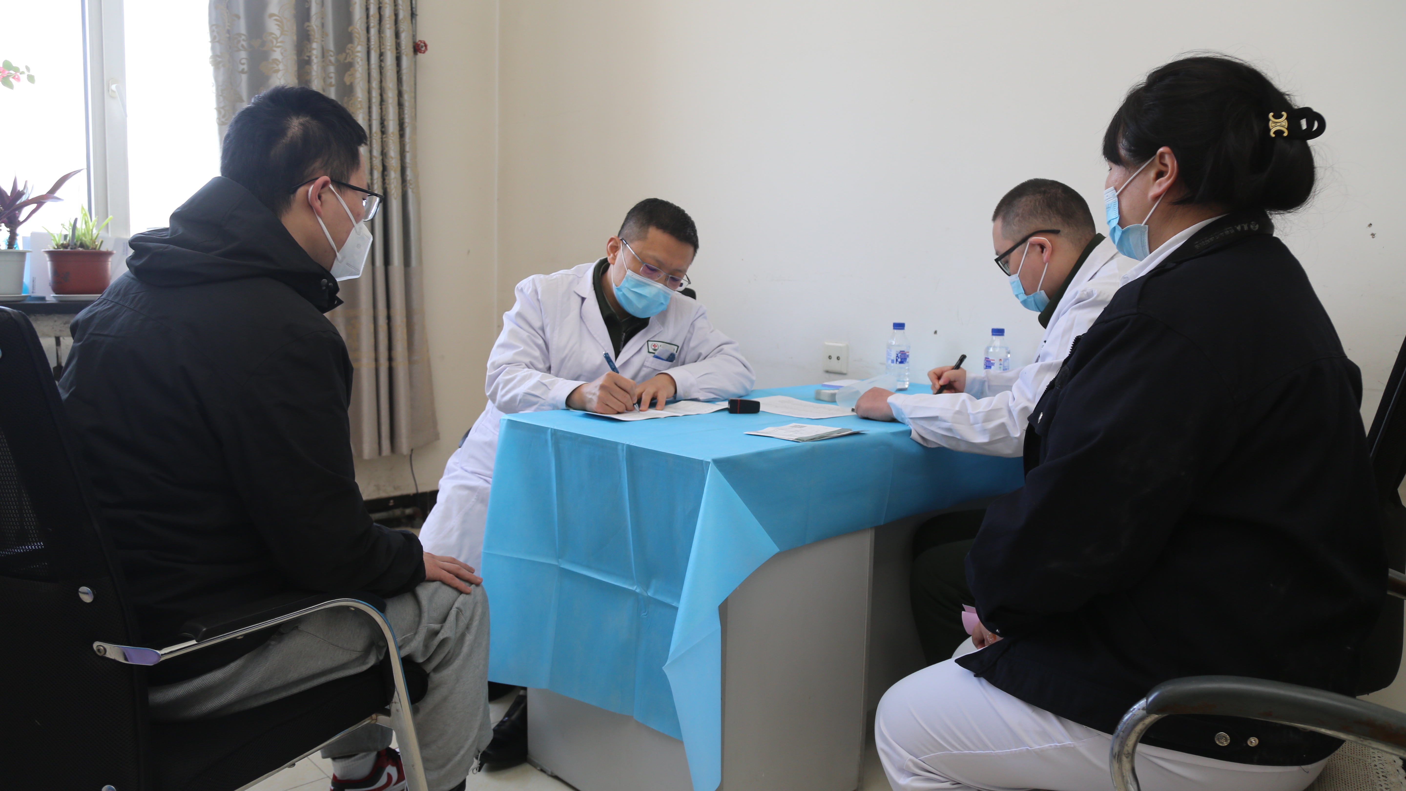 靠前聆听就医需求 精准提供医疗服务 靠前聆听就医需求 精准提供医疗服务