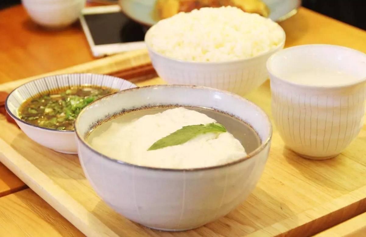 重庆解放碑美食推荐,每家都值得一试!