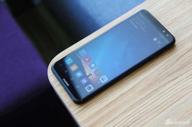 华为nova 2i 和夏普AQUOS S2,性价比全面屏手