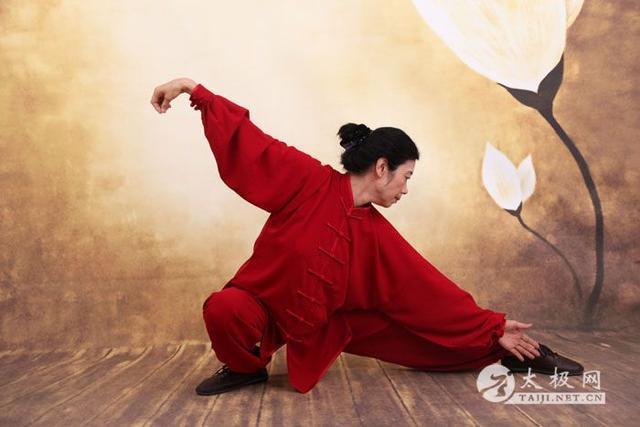 杨式太极拳85式 杨氏太极拳的虚步 杨式太极拳85式 杨氏太极拳的虚步