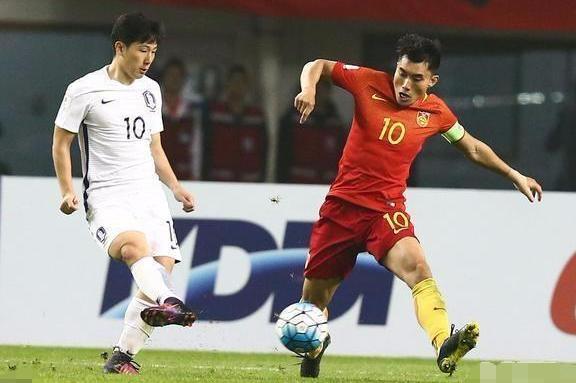 中国足球目前的头号球星是谁?不是郑智也不是