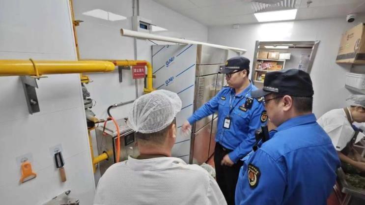 节日不停歇! 昌平区城管委持续开展高标准环境保障工作 节日不停歇! 昌平区城管委持续开展高标准环境保障工作