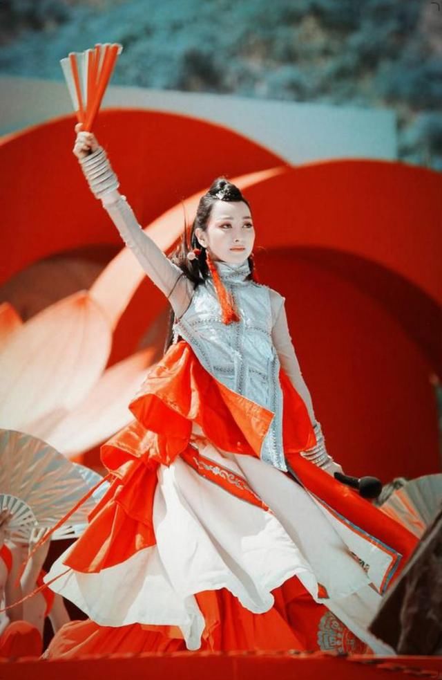 春晚却被金星揭老底,一夕之间名誉扫地,现状令