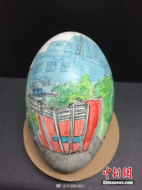 贵州这位老师在鸡蛋上作画 网友:是时候表演真
