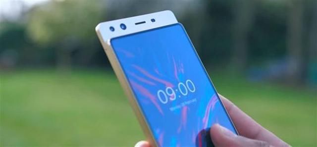 国产真全面屏手机:100%屏幕!帅气