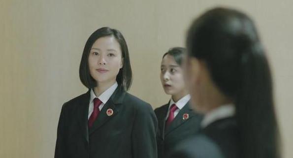 《人民的名义》饰短发美女侦查员，曾在《海棠依旧》中演伟人妻子