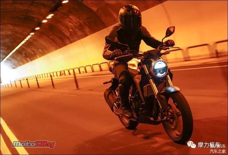 宝马G310的强劲对手 CB300R试车报告