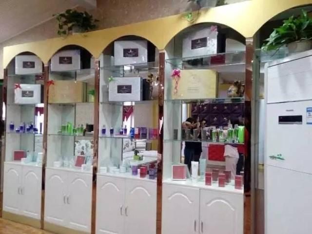 女子花三万美容变毁容,从业十年的美容师揭秘