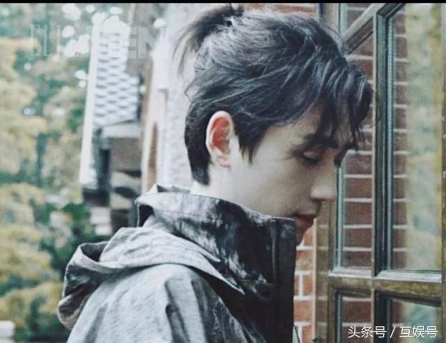 朱一龙的小揪揪美照合集,女生看了羡慕,男生看