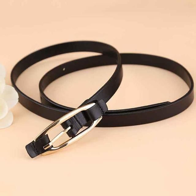 卷脚牛仔裤3种流行穿搭,霸屏街头