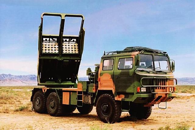 中国sr-5型多管火箭炮