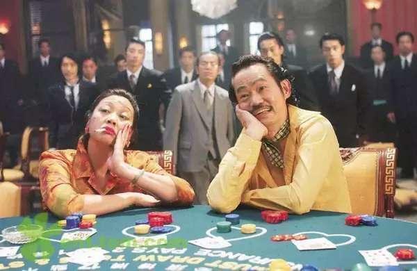 《功夫》不为人知的幕后故事:周星驰三请包租婆