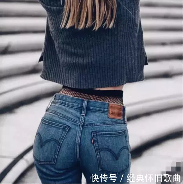 王珞丹的蝴蝶腰,迪丽热巴的蝴蝶臀让人看了