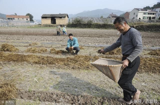 农民注意:2018征收土地,每亩补贴多少钱?农民