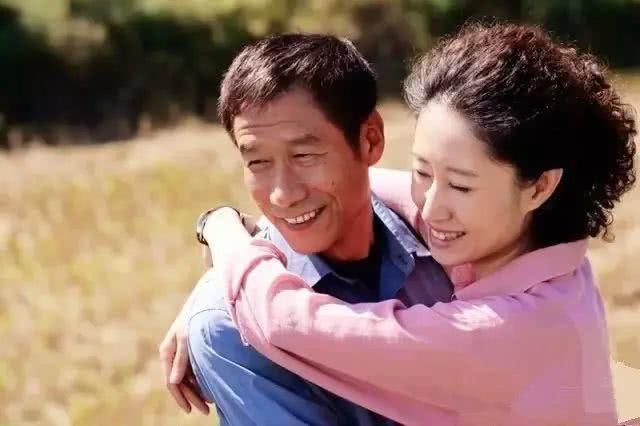 2010年参演孔笙执导,李晨,霍思燕主演的家庭情感剧《风车》