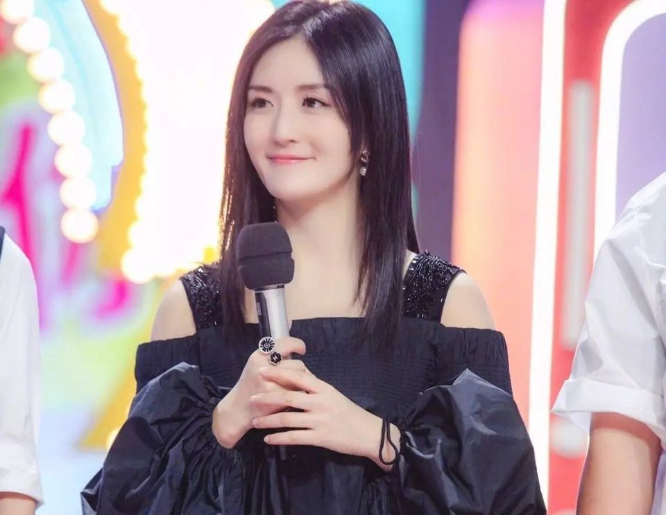 谢娜生双胞胎被吐槽是试管婴儿?何炅两句话霸