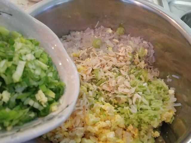 素馅包子-萝卜鸡蛋粉条馅