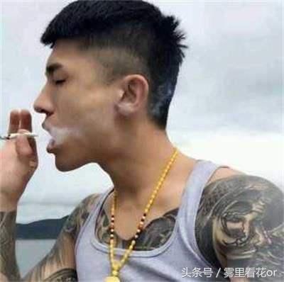 快手最赚钱的四个主播:散打第一,二驴第二,第