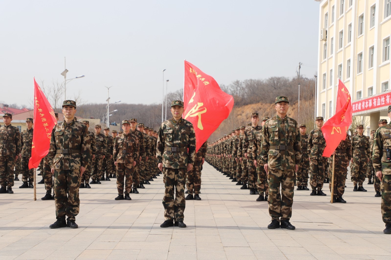 军姿挺拔 首批春季新兵开训