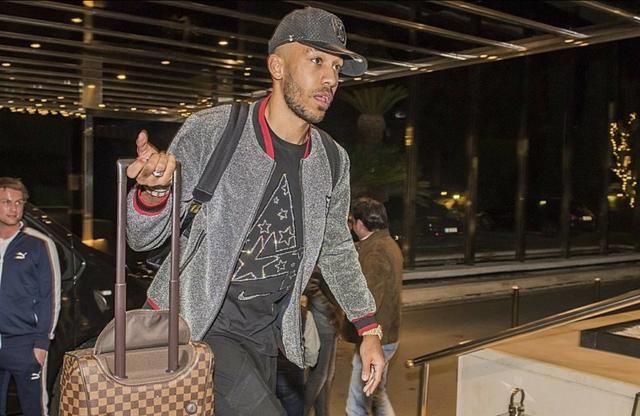 奥巴梅扬来恒大踢球吗?到底该听谁的?里面有