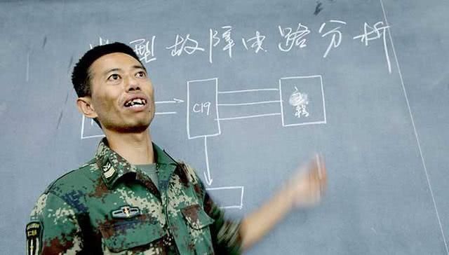 这位中国兵王多次立功,退役后又被召回?