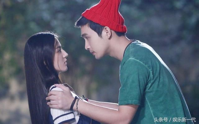 张彬彬公开表白迪丽热巴大学街拍,地下恋情疑