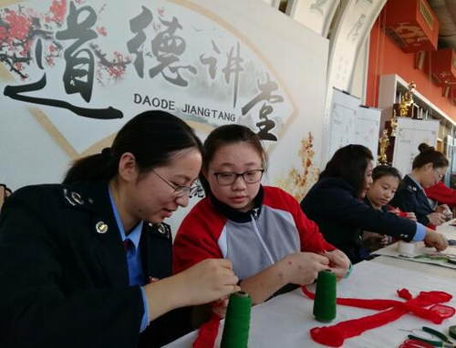 西城区地税局:让新时代雷锋精神走向常态化