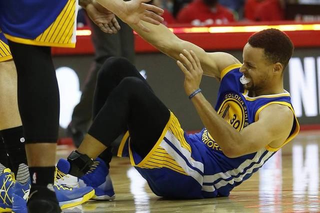 库里只是常规赛巨星?季后赛1数据为他正名,比