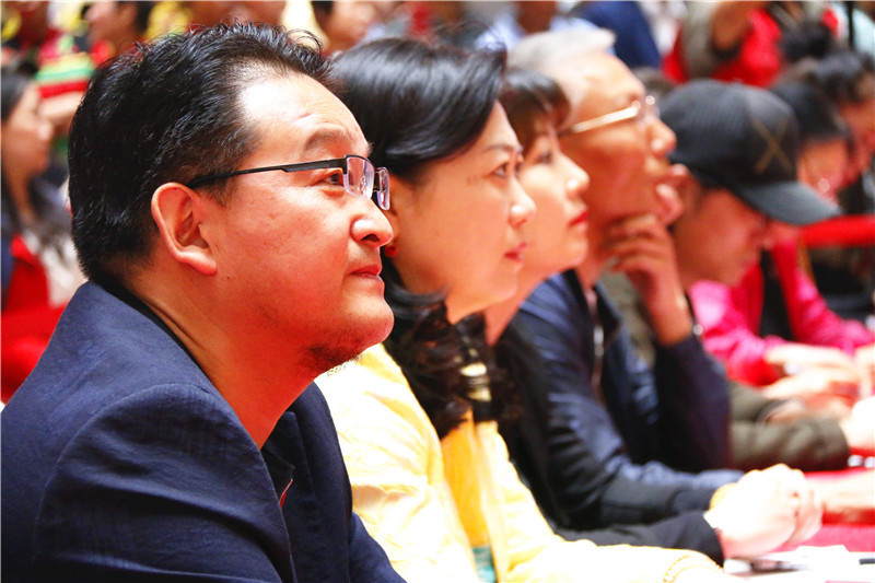 啤酒音乐服装特惠， 东方亿象城陪你狂嗨这个五月