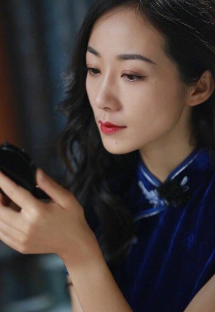 韩雪 贾静雯 马思纯和徐帆同样穿旗袍,哪个看起