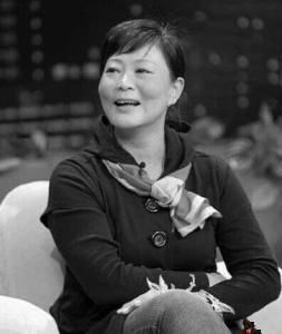 曾比宋丹丹,蔡明还红,却惨遭丈夫出轨,消失10年