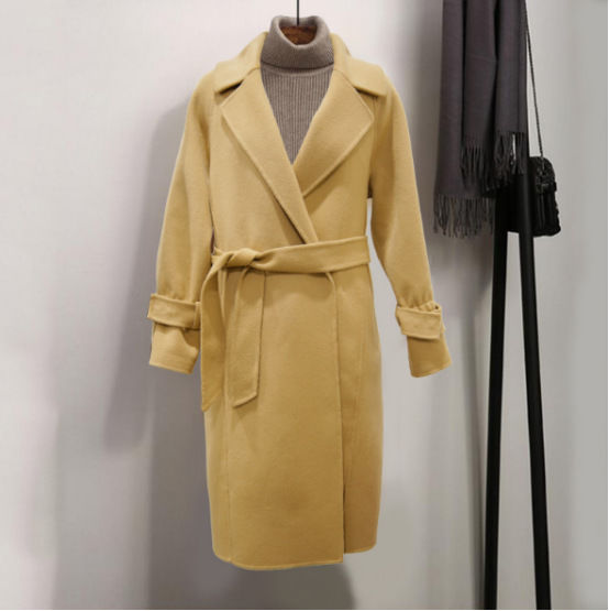 呢大衣粘毛沾灰怎么办?胶带刷子都已经OUT了