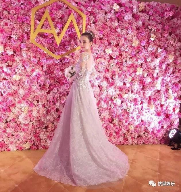 日报|鹿晗生日关晓彤甜蜜互动;传锦户亮被瑛太