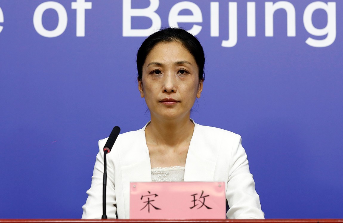 北京市西城区人民政府副区长宋玫介绍,感染者:现住西城区鼓楼西大街