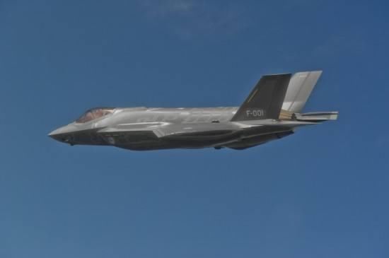 韩称空军实力将碾压俄,只因韩买到F35A,笑称苏