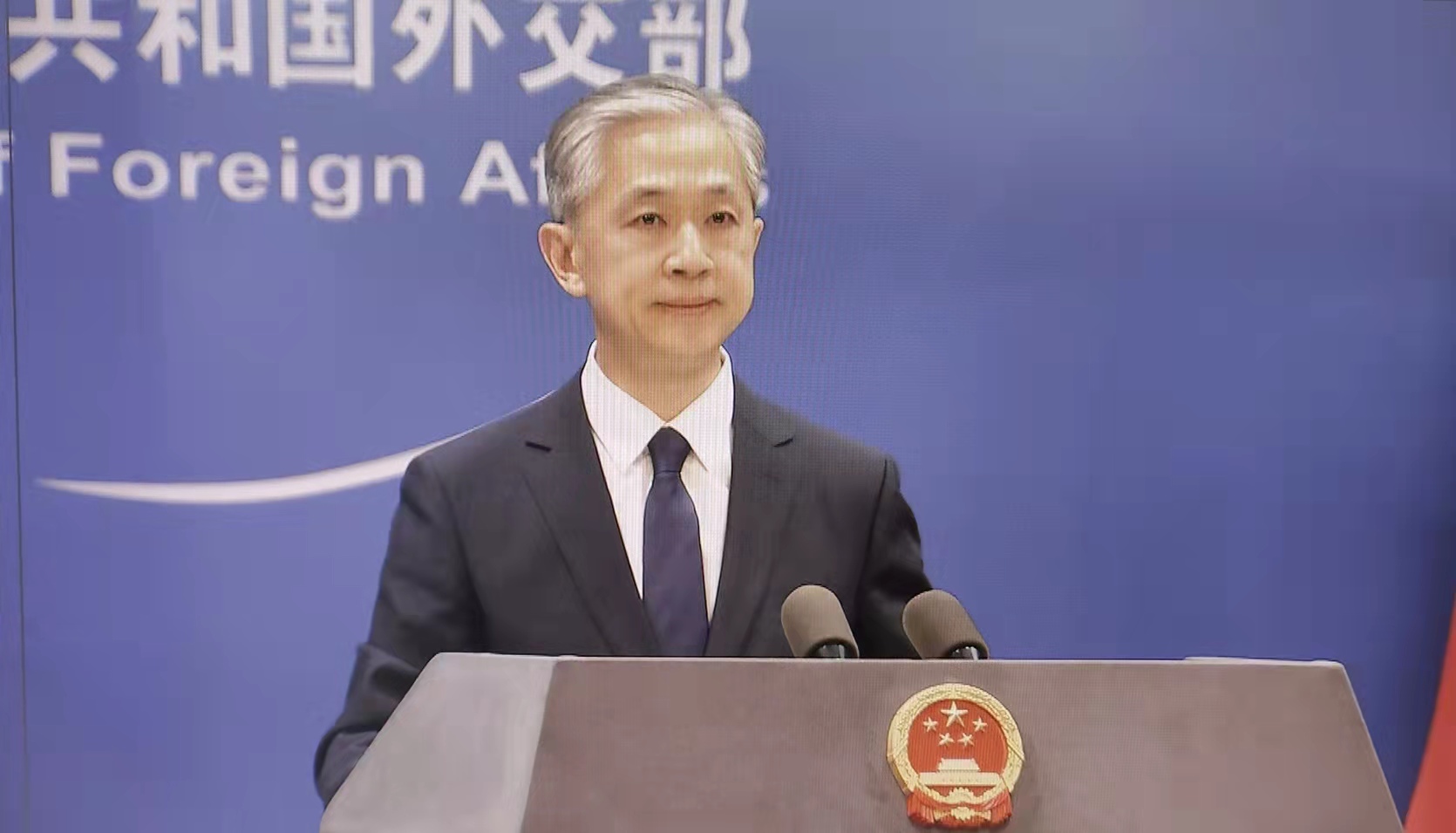 外交部:中俄双方始终坚持发展长期睦邻友好和互利合作关系 外交部:中俄双方始终坚持发展长期睦邻友好和互利合作关系