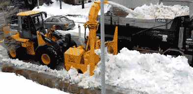 搞笑gif: 这妹纸反应太快了, 只是出手是不是有点重了!