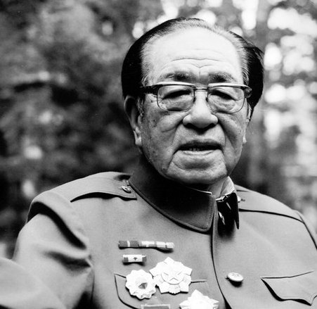 这位开国将军两次险被错杀 哪位大人物冒险相救