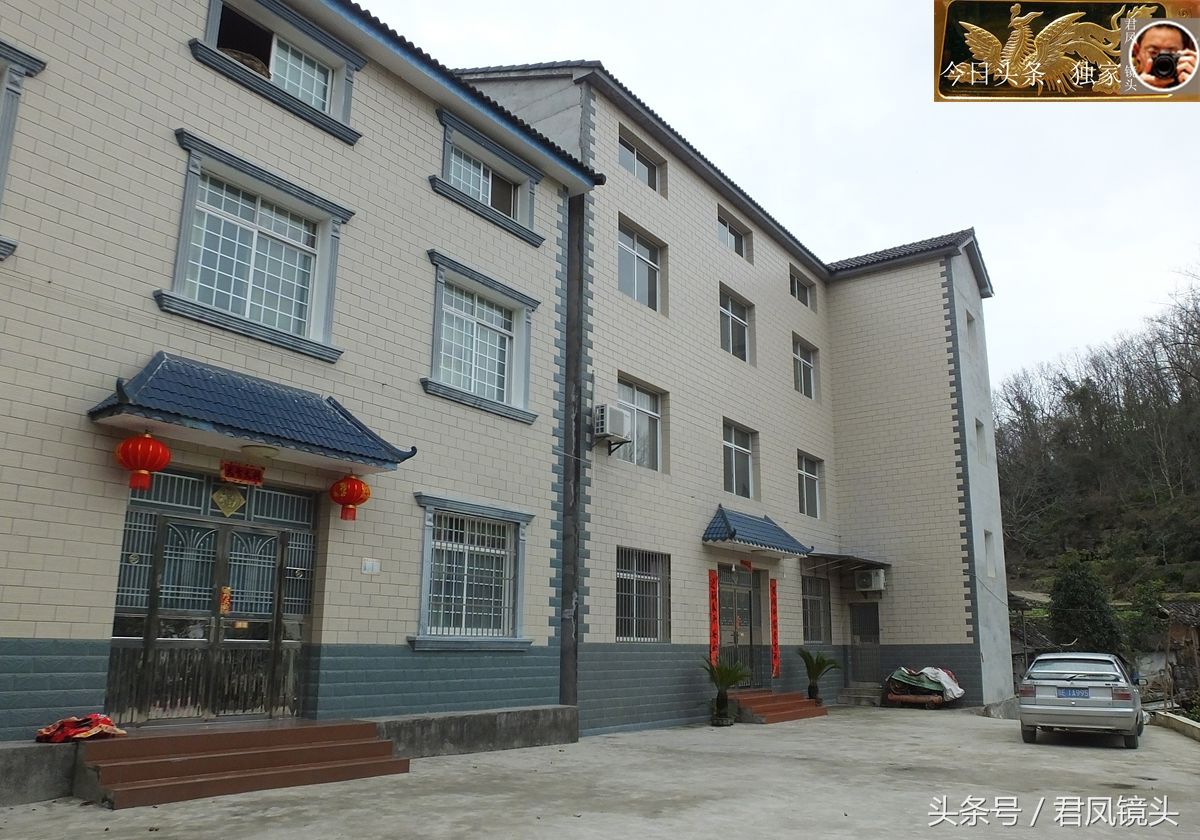 湖北宜昌:乡村农家楼房靓丽!土墙瓦屋任其自然