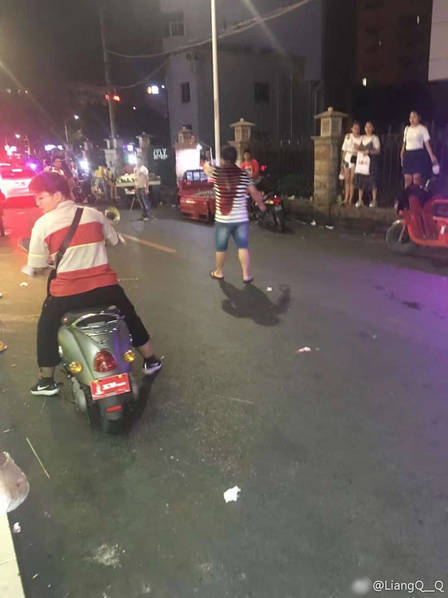 南宁男子惨遭奥迪车主暴打