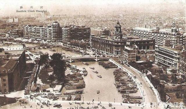 中国最牛黑帮老大,捐120架飞机抗日,临终前撕