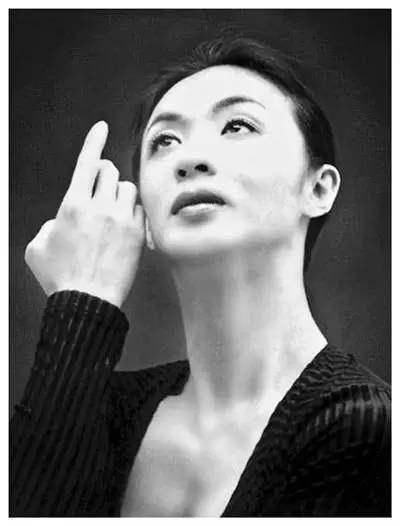 金星口述变性过程!每天下身的疼痛和人流手术