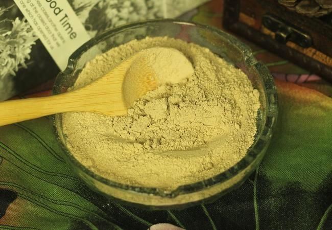 药店里2元钱的药片,睡前涂一点,皮肤像牛奶