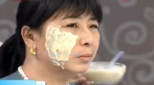 阿莫西林只要一粒,睡前擦脸,醒来皮肤白净嫩滑