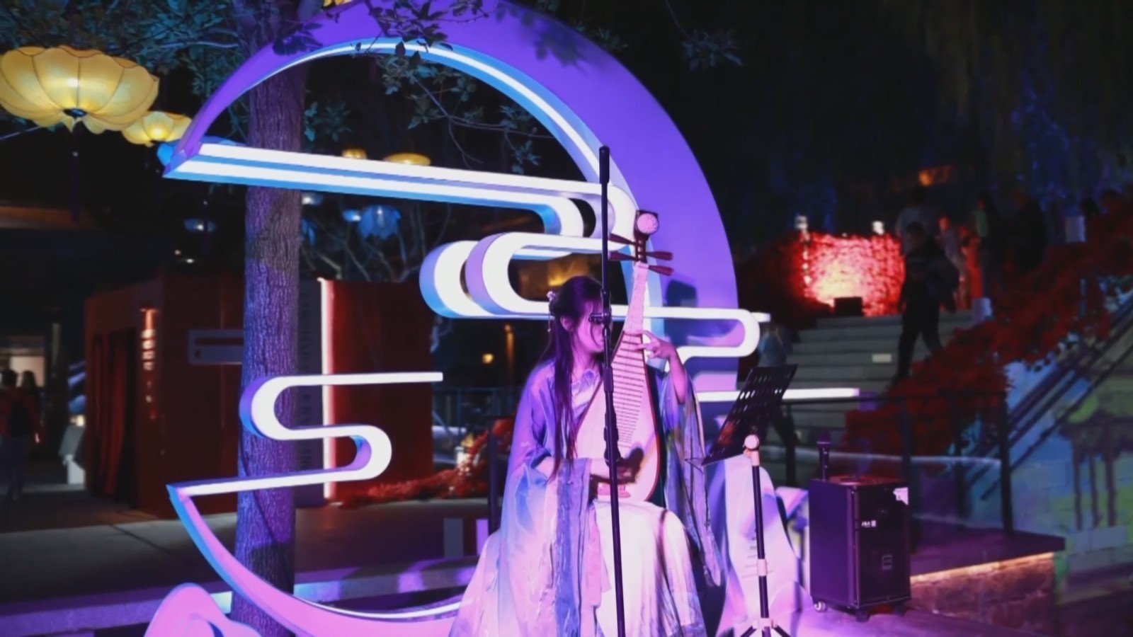 戏剧幻城里,进入一场穿越时空的红楼梦之旅 戏剧幻城里,进入一场穿越时空的红楼梦之旅