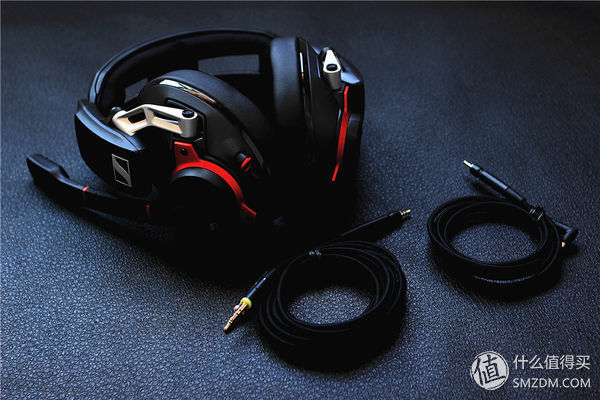 智能硬件 篇四:全新封闭式声学,高端局吃鸡游戏